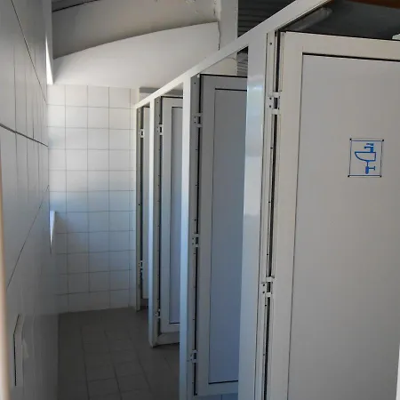 Camping De Tournus - Drole De Cabane Buitenkant foto