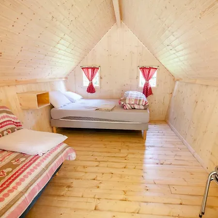 Camping De Tournus - Drole De Cabane Buitenkant foto