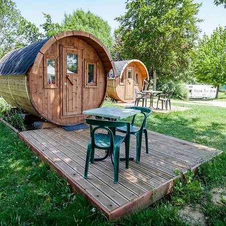Camping De Tournus - Drole De Cabane Buitenkant foto