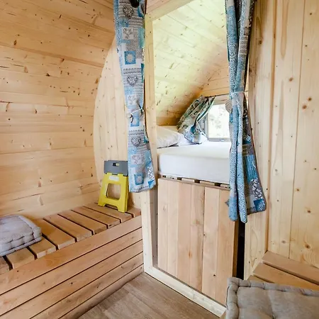 Camping De Tournus - Drole De Cabane Buitenkant foto